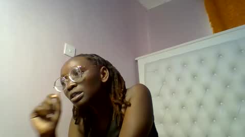 Snapshot of sweetnovah chatting on June 2026 01:44:01 PM Novah girlie online show from June 2026 01:44:01 PM