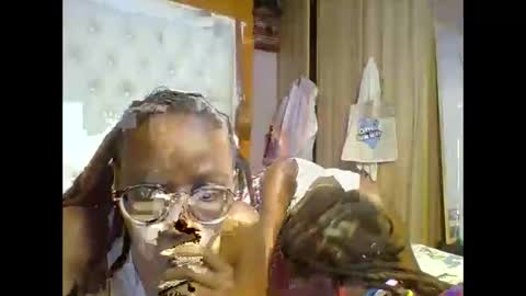 Snapshot of sweetnovah chatting on June 2026 05:57:01 PM Novah girlie online show from June 2026 05:57:01 PM
