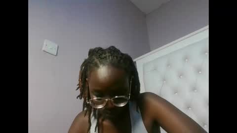 Snapshot of sweetnovah chatting on June 2026 05:34:02 PM Novah girlie online show from June 2026 05:34:02 PM