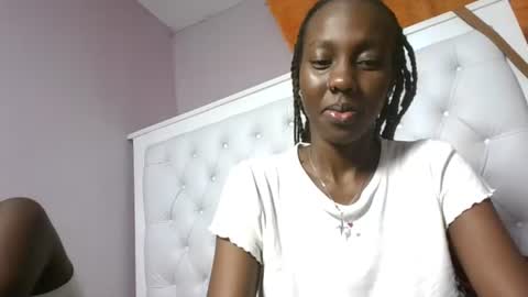 Snapshot of sweetnovah chatting on June 2026 11:52:01 AM Novah girlie online show from June 2026 11:52:01 AM