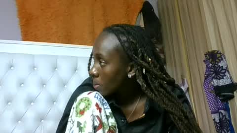 Snapshot of sweetnovah chatting on June 2026 08:35:02 PM Novah girlie online show from June 2026 08:35:02 PM