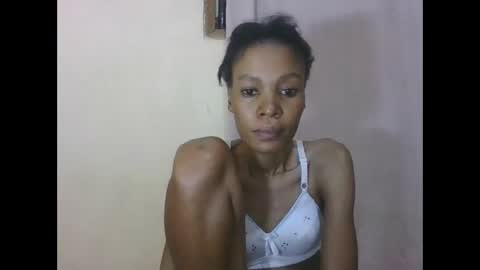 ESTHER online show from March 2026 01:39:02 AM