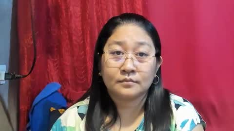 Snapshot of sweetpilipina88 chatting on May 2026 12:07:01 AM MIA online show from May 2026 12:07:01 AM