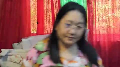 Snapshot of sweetpilipina88 chatting on June 2026 02:53:01 AM MIA online show from June 2026 02:53:01 AM