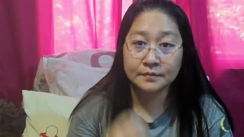 Snapshot of sweetpilipina88 chatting on July 2026 03:44:02 AM MIA online show from July 2026 03:44:02 AM