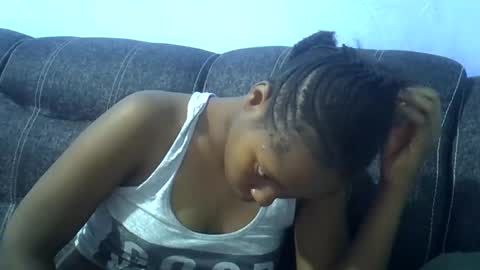 queen online show from March 2026 02:15:01 AM