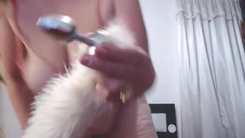 Sweet online show from April 2026 04:46:01 AM