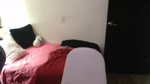   Sophie   online show from July 2026 05:37:02 PM