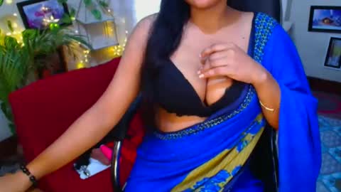 SweetSour online show from September 2025 09:44:02 AM