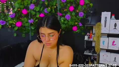 Molly -  INDEPENDENT MODEL online show from April 2026 04:45:02 PM