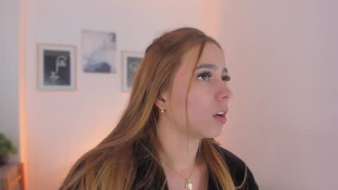 Snapshot of sweettammy_ chatting on December 2024 01:49:01 AM Tammy online show from December 2024 01:49:01 AM