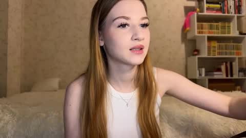 Lisa online show from September 2025 06:29:02 PM