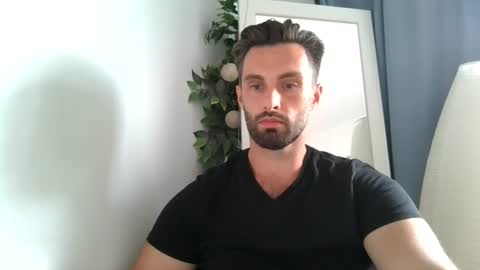 Snapshot of sweettom69 chatting on July 2026 09:27:01 AM Tom online show from July 2026 09:27:01 AM
