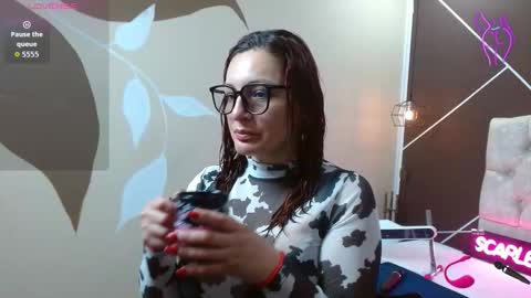 Scarlet online show from November 2025 12:05:02 PM