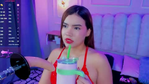 Snapshot of sweetty_emma chatting on July 2026 01:02:02 PM Emma online show from July 2026 01:02:02 PM