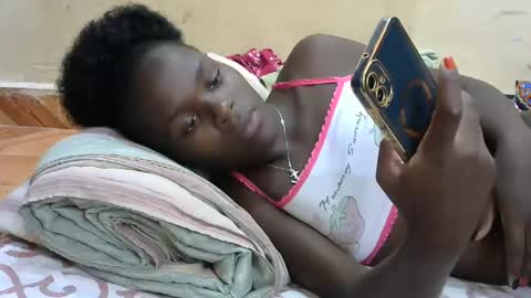 sweetvallerie online show from February 2025 02:00:01 PM