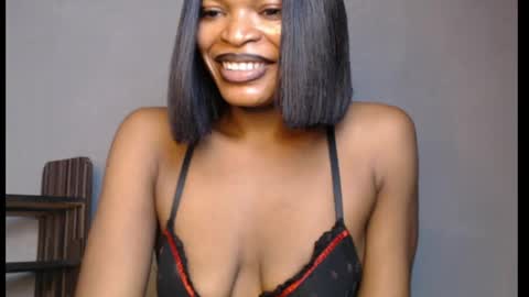 Snapshot of sweetxxboobsx chatting on May 2026 09:37:01 AM sweetxxboobsx online show from May 2026 09:37:01 AM