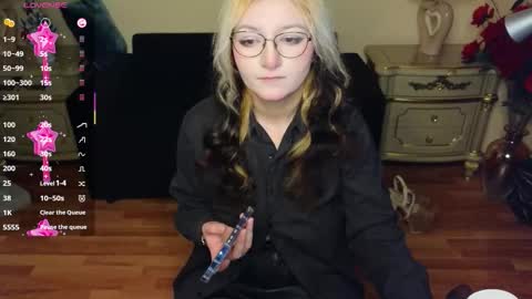 Hot Candy online show from January 2026 11:37:02 AM