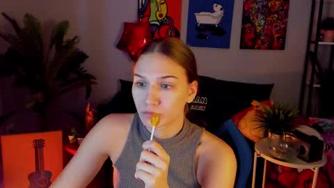 Emily online show from March 2026 03:12:01 AM