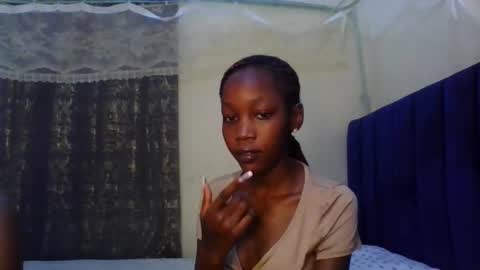 Snapshot of sweety_melanin chatting on April 2026 12:28:02 PM Vickky online show from April 2026 12:28:02 PM