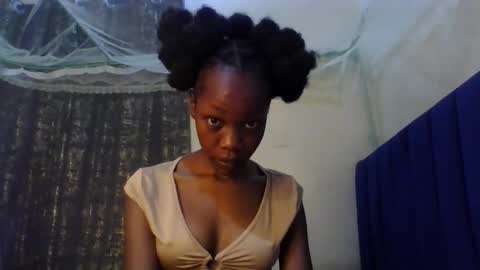 Snapshot of sweety_melanin chatting on May 2026 05:14:01 AM Vickky online show from May 2026 05:14:01 AM