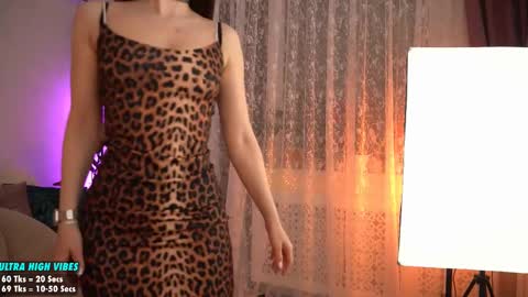 Snapshot of sweety_rinushka_ chatting on February 2025 05:37:01 PM Katerina online show from February 2025 05:37:01 PM