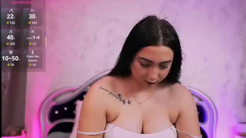 Snapshot of sweety_sasha18 chatting on June 2026 05:33:02 PM Sasha online show from June 2026 05:33:02 PM