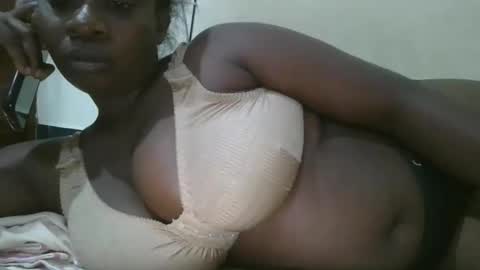 sweetyass25 online show from September 2025 06:29:02 PM