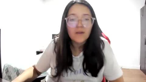 sweetyypeach online show from December 2024 06:43:01 AM