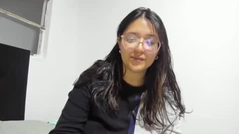 sweetyypeach online show from January 2025 03:22:01 AM