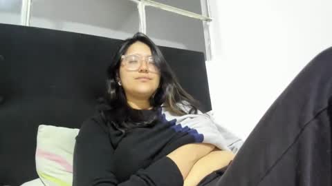 sweetyypeach online show from January 2025 06:22:02 AM