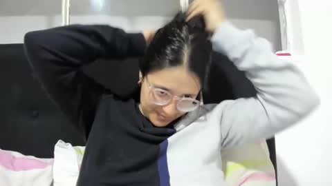 sweetyypeach online show from January 2025 06:15:02 AM