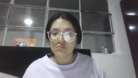 sweetyypeach online show from September 2025 03:50:02 AM