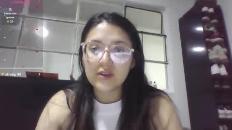 sweetyypeach online show from September 2025 02:00:02 AM