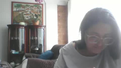 sweetyypeach online show from November 2025 07:47:01 PM