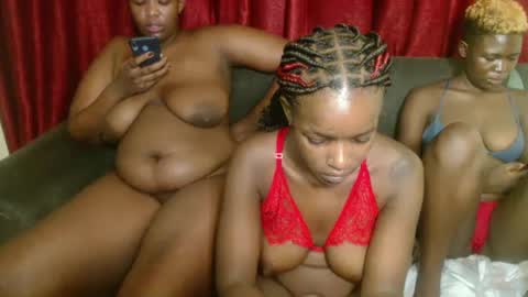 sweetz_candice online show from March 2025 01:01:01 AM