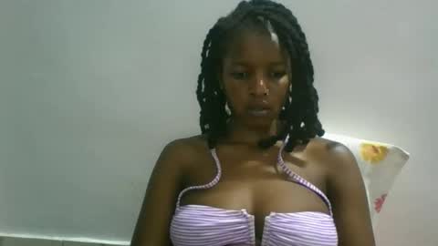 sweetz_candice online show from October 2025 11:18:01 PM