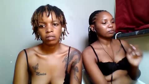 Snapshot of sweetz_candice chatting on June 2026 10:05:02 PM sweetz_candice online show from June 2026 10:05:02 PM