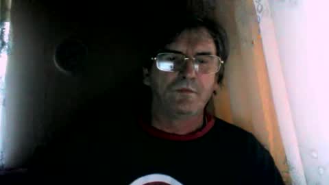 Snapshot of swergiu333 chatting on February 2026 06:09:01 AM Raymond online show from February 2026 06:09:01 AM