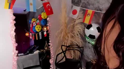 Snapshot of swet_lovee_ chatting on June 2026 02:54:02 PM Your dream online show from June 2026 02:54:02 PM