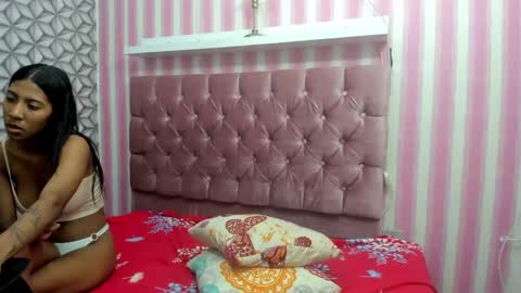 swett_lady_ online show from February 2025 04:02:01 PM