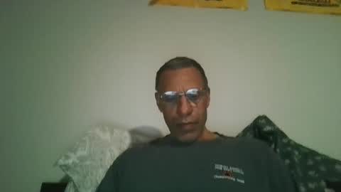 swimmerbod2495 online show from February 2026 01:20:02 AM