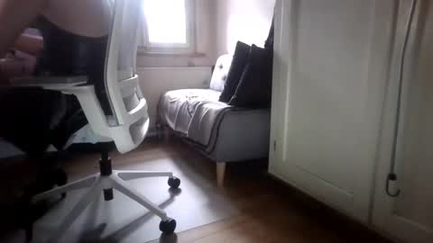 Swiss Couple online show from February 2025 09:15:01 AM