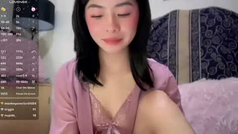 Holly online show from March 2026 03:22:02 AM