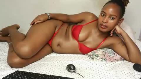 Snapshot of swt_bby chatting on April 2026 05:55:01 AM swt_bby online show from April 2026 05:55:01 AM