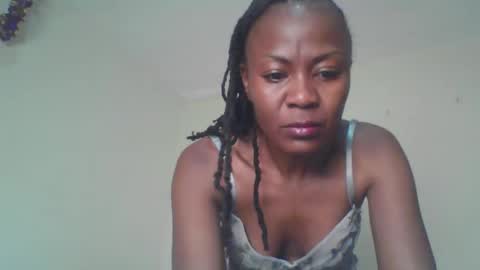 Snapshot of swtebony1 chatting on November 2025 10:19:01 PM ALICIA online show from November 2025 10:19:01 PM