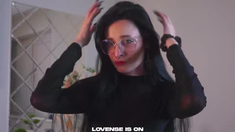 Snapshot of sybleyo chatting on October 2025 11:21:01 AM Sophie online show from October 2025 11:21:01 AM