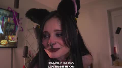 Snapshot of sybleyo chatting on October 2025 11:23:02 AM Sophie online show from October 2025 11:23:02 AM