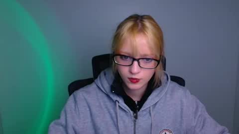 Syfer online show from November 2025 06:49:02 AM