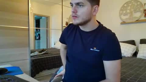 syl092 online show from January 2025 02:56:02 PM